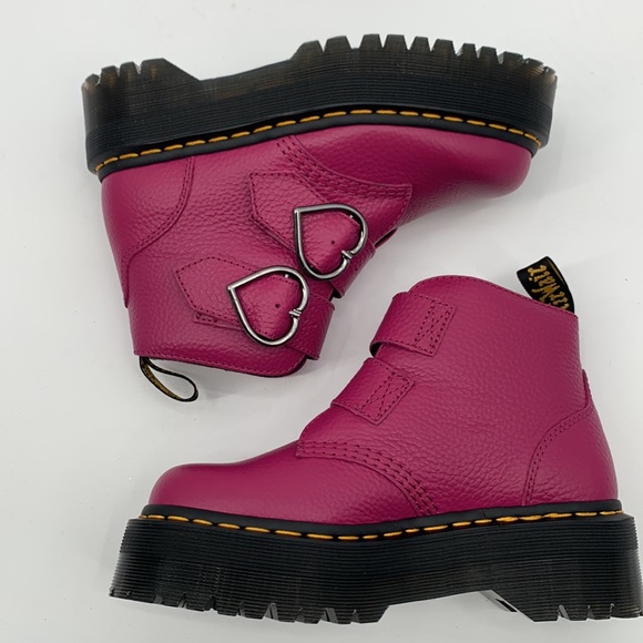 dr martens devon heart fuschia